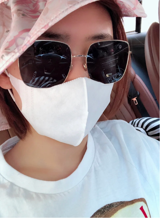 【皮秒雷射】長痘痘可以打皮秒雷射嗎？痘痘臉的皮秒雷射推薦！ - 康橋診所-台中診所推薦