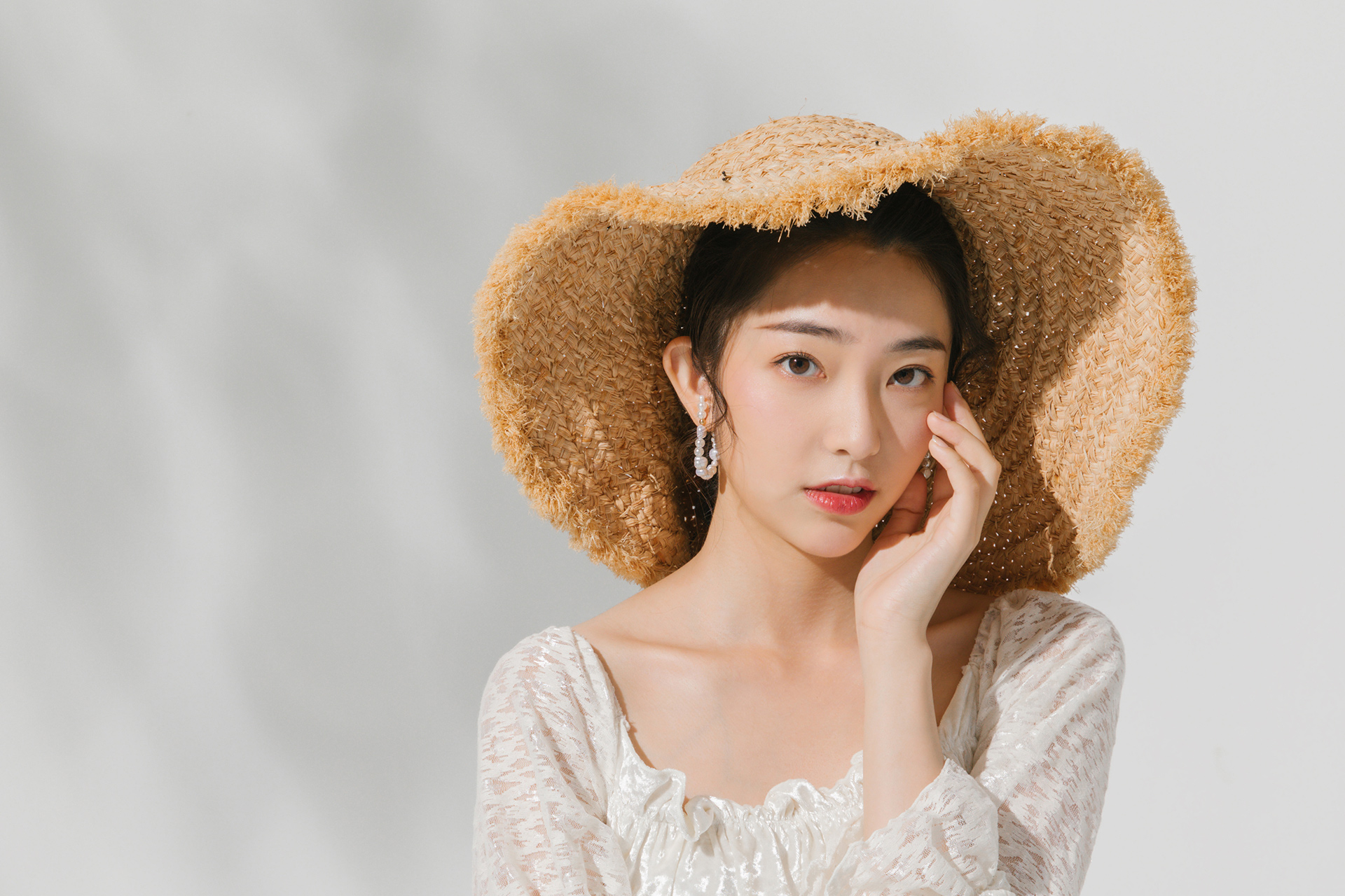 吃九層塔皮膚變黑？ 躲開會越吃越黑的感光食物 - 康橋診所-台中診所推薦